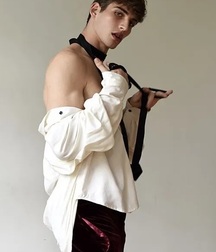 AMERIGO VALENTI - ITALIAN MALE MODEL 6280c23938b5f.jpg