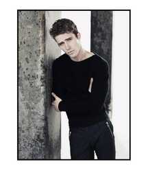 Ryan Taylor - Canadian Male Fashion Model 628112dc57456.jpg