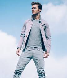 Ryan Taylor - Canadian Male Fashion Model 628112e79c44d.jpg