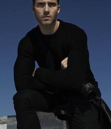 Ryan Taylor - Canadian Male Fashion Model 628112ec50217.jpg