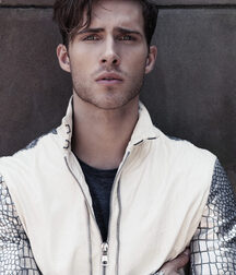 Ryan Taylor - Canadian Male Fashion Model 62811330de72d.jpg