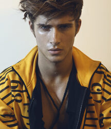 Ryan Taylor - Canadian Male Fashion Model 6281134577ae3.jpg