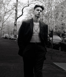 CHRISTOPHER BRODOWSKI - POLISH MALE MODEL 6281388700328.jpg