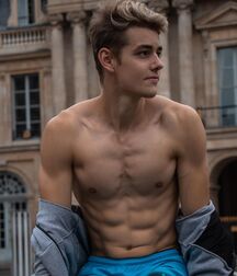 TIM TROETSCHEL - GERMAN MALE MODEL 62839932181ce.jpg