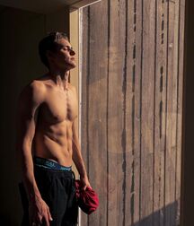 TIM TROETSCHEL - GERMAN MALE MODEL 628399430ac3b.jpg