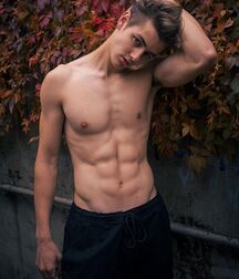 TIM TROETSCHEL - GERMAN MALE MODEL 6283995586b1a.jpg