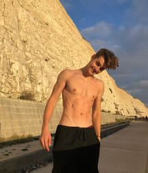 TIM TROETSCHEL - GERMAN MALE MODEL 628399595c1e9.jpg