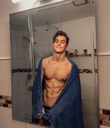 TIM TROETSCHEL - GERMAN MALE MODEL 62839964eefe4.jpg