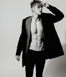 TIM TROETSCHEL - GERMAN MALE MODEL 628399bd8c2e9.jpg
