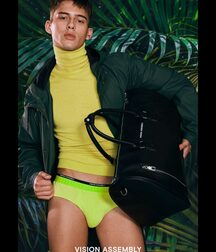 LUCCA SCHLENKER - BRAZILIAN MALE MODEL 62857ac466555.jpg
