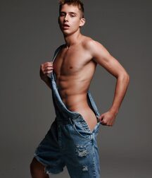LUCCA SCHLENKER - BRAZILIAN MALE MODEL 62857af03f546.jpg