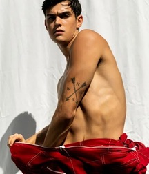 VICTOR PALHARES - BRAZILIAN MALE MODEL 6287a31377a67.jpg