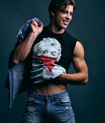 Jerrin Strenge - American Model 628f8e0cbb7d7.jpg