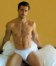 Jerrin Strenge - American Model 628f8e1916917.jpg