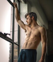 Jerrin Strenge - American Model 628f8e6be5cf5.jpg