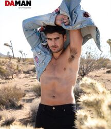 Charlie Matthews - American Model 628f8ef146eb1.jpg