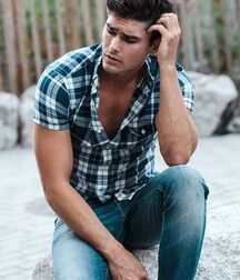 Charlie Matthews - American Model 628f8f08bdb73.jpg