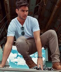 Charlie Matthews - American Model 628f8f2770f12.jpg