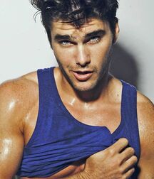 Charlie Matthews - American Model 628f8f378a578.jpg