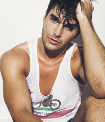 Charlie Matthews - American Model 628f8f47044ca.jpg