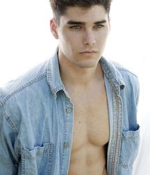 Charlie Matthews - American Model 628f8f589efb5.jpg