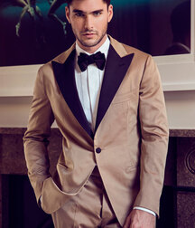 Charlie Matthews - American Model 628f8f981a326.jpg