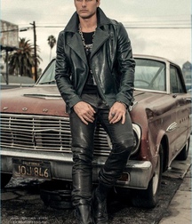 Charlie Matthews - American Model 628f8fa25543e.jpg