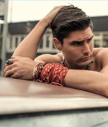 Charlie Matthews - American Model 628f8fa82b3cf.jpg