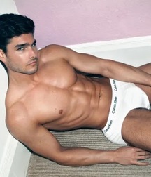 Charlie Matthews - American Model 628f8fed3b874.jpg