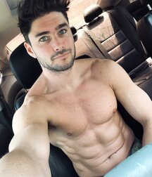 Charlie Matthews - American Model 628f900273a75.jpg