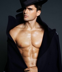 Charlie Matthews - American Model 628f90563f357.jpg