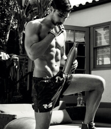 Charlie Matthews - American Model 628f90db7232e.jpg