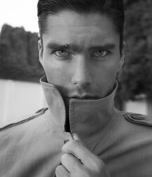 Charlie Matthews - American Model 628f90e6b32d7.jpg