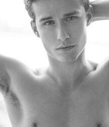 Reise Dozier - American Male Model 6290d2b8558b3.jpg