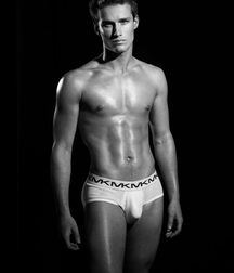 Reise Dozier - American Male Model 6290d358925af.jpg