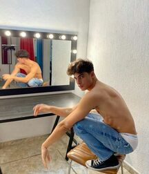 EDUARD TORRES - SPANISH MALE MODEL 62bc505c5210c.jpg