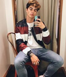 EDUARD TORRES - SPANISH MALE MODEL 62bc509155e06.jpg