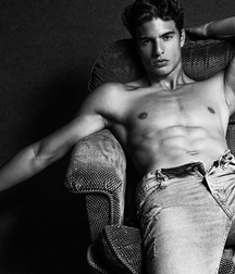 EDUARD TORRES - SPANISH MALE MODEL 62bc50c70d897.jpg