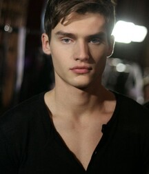 VLADIMIR IVANOV - RUSSIAN FASHION MODEL 62bdb991baee6.jpg