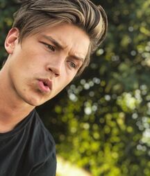 SIMON J. LOOF - SWEDISH ACTOR AND MODEL 62c2e426ed9e9.jpg