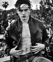 SIMON J. LOOF - SWEDISH ACTOR AND MODEL 62c2e45542b5c.jpg