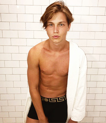 SIMON J. LOOF - SWEDISH ACTOR AND MODEL 62c2e4634c525.jpg