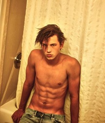 SIMON J. LOOF - SWEDISH ACTOR AND MODEL 62c2e47d5bb57.jpg