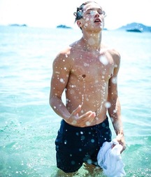 SIMON J. LOOF - SWEDISH ACTOR AND MODEL 62c2e486e2421.jpg