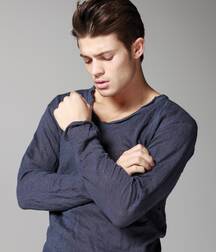 EUGEN BAUDER - KAZAKHSTAN MALE MODEL 62c5a55386268.jpg