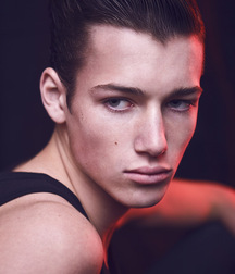 Robbie Beeser - Canadian Model 62cd4d3fec036.jpg