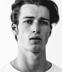 Robbie Beeser - Canadian Model 62cd4dde137f8.jpg