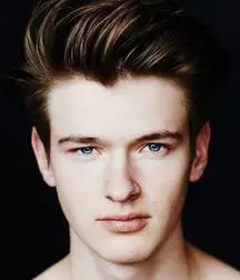 LIAM NIKOS - GERMAN MALE MODEL
