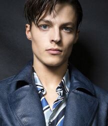 BRODIE SCOTT - CANADIAN RUNWAY MODEL 62cd8186b2141.jpg