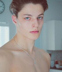 BRODIE SCOTT - CANADIAN RUNWAY MODEL 62cd81a63d48b.jpg